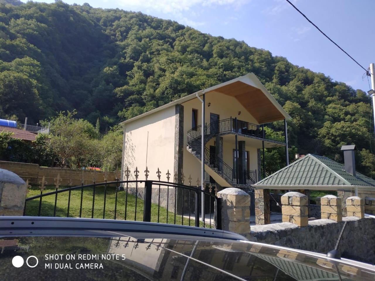 Qax Ilisu Vila Exterior foto